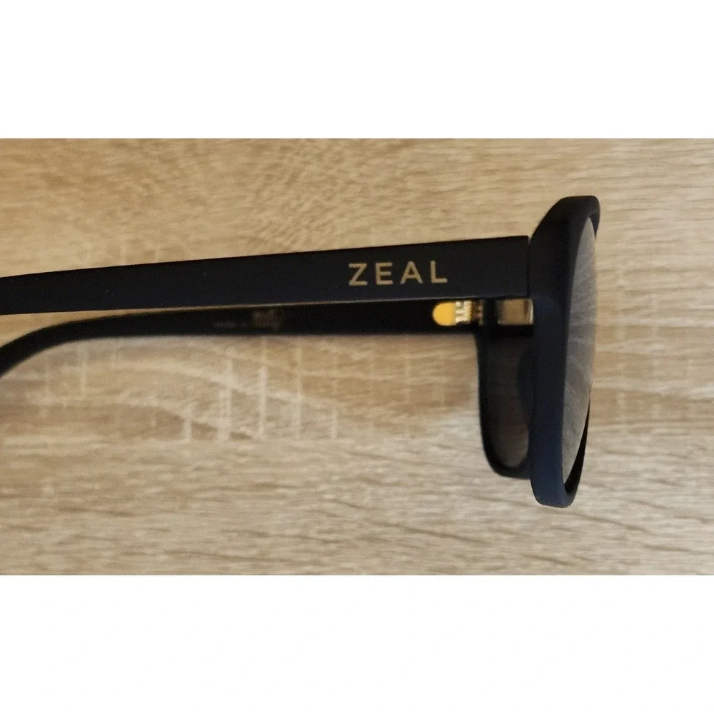 Zeal Optics 53 21